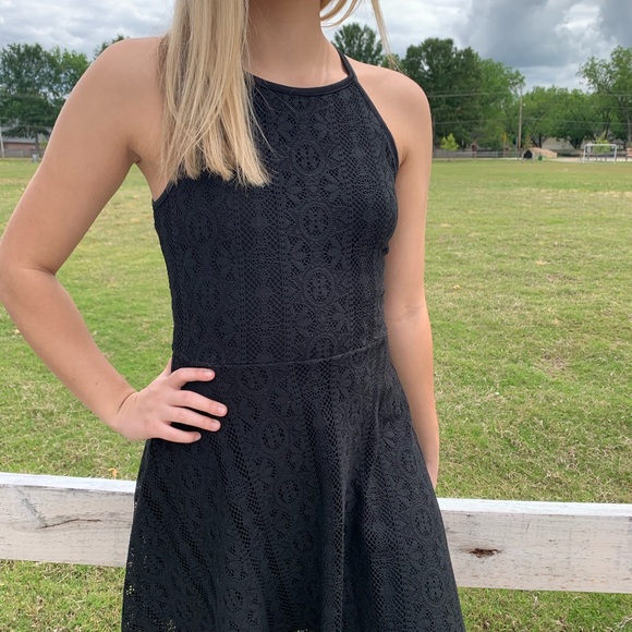 MOSSIMO Sleeveless Halter Dress Crochet Lace Black - Picture 3 of 5